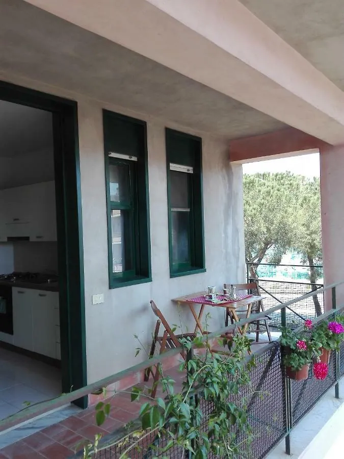 Appartamenti In Tour Trappitello 0*,